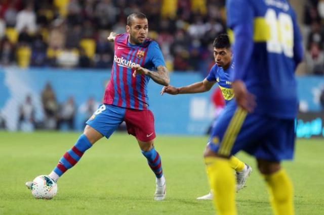 巴萨第二次首秀当队长 38岁阿尔维斯输球不气馁