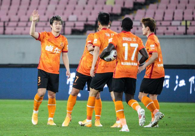 云开体育官网入口-【足协杯】刘云传射黄紫昌2助攻 武汉4比0青岛进8强