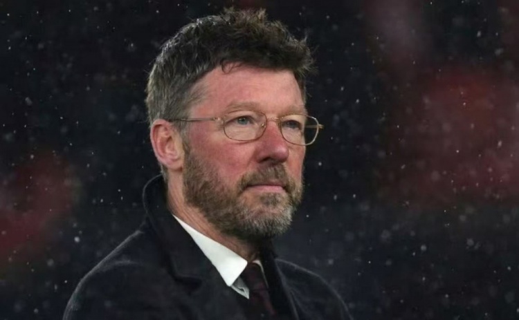 云开体育官网入口-今日趣图：过年不是一年一次吗？怎么曼联球迷可以一周一次🥹