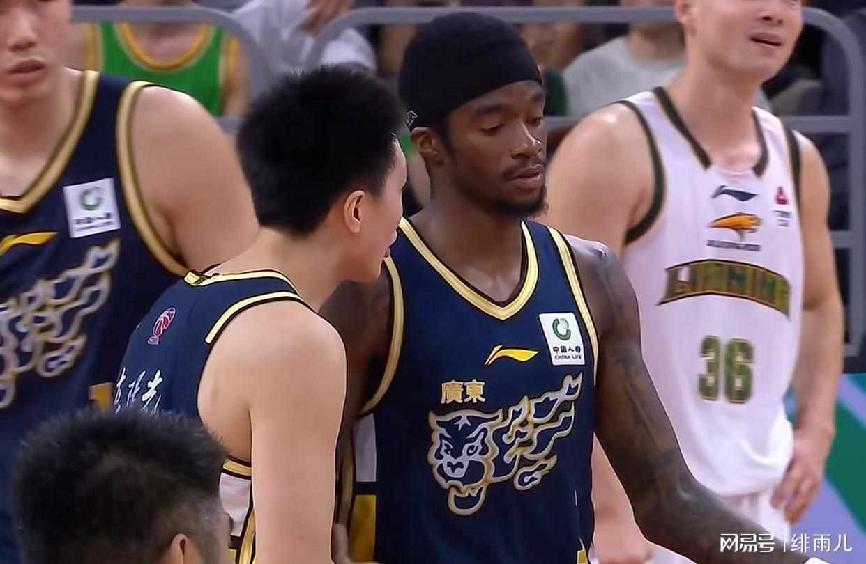 云开体育官网-三大国手“逼宫”杜锋？广东主场惨败辽宁男篮，宏远老板提前离场